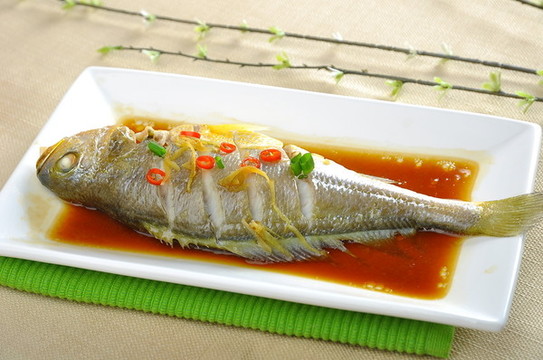 蒸黃瓜魚