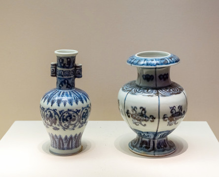 明宣德青花瓷器