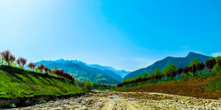 秦嶺小河