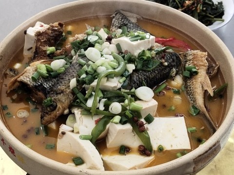 砂鍋魚頭煲