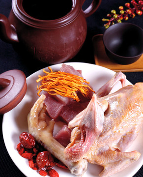 蟲(chóng)草花燉雞