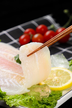 生魚片