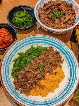 日式三色飯