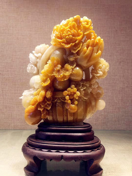 玉雕花開富貴