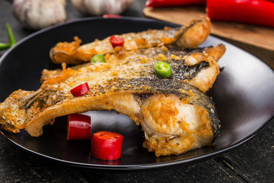 煎魚腩