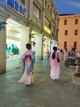 三街兩巷