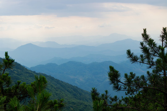 山頂的風光