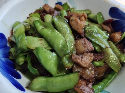 豌豆小炒肉