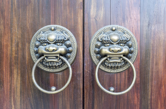 古代木門門環(huán)