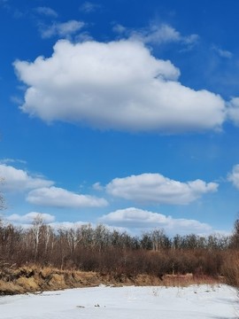 大山里的早春