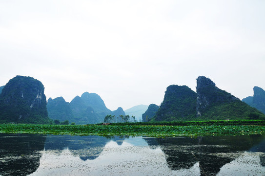 英西峰林