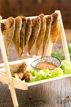 椒鹽小黃魚(yú)