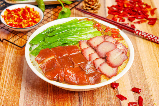 鹵肉拼叉燒蓋飯