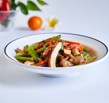 蒜苔香干肉絲