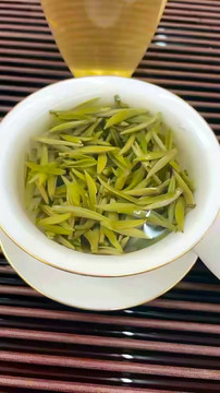白毫銀針茶水