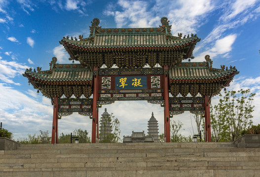 中國(guó)山西太原市永祚寺雙塔風(fēng)光