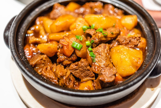 一罐砂鍋黃牛肉