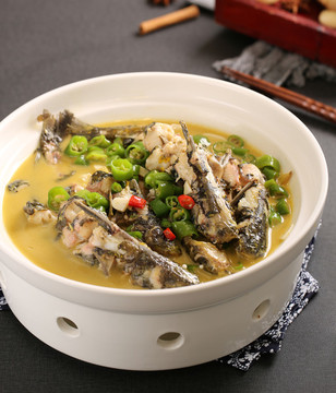 青椒嘎魚