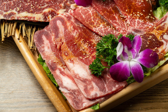 烤肉豪華大拼盤