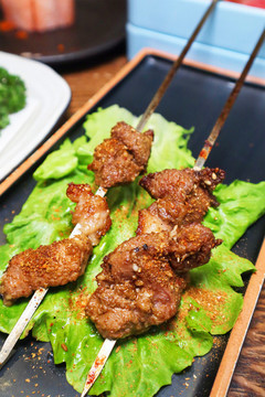 肉串?dāng)]串
