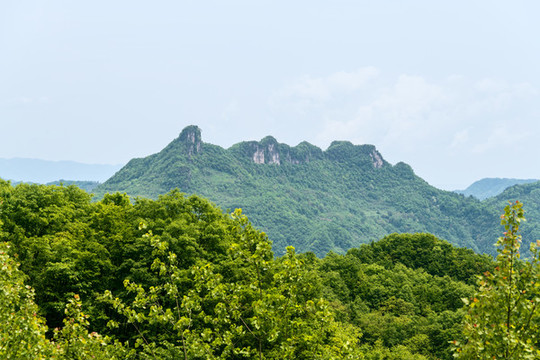 秀麗的山峰
