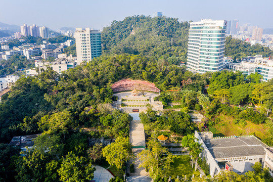 航拍廣東珠海烈士陵園