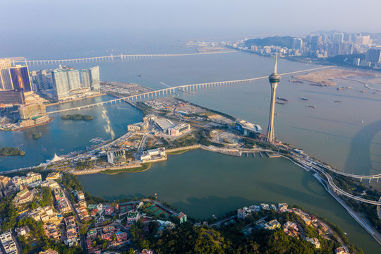 航拍澳門半島地標(biāo)建筑澳門塔