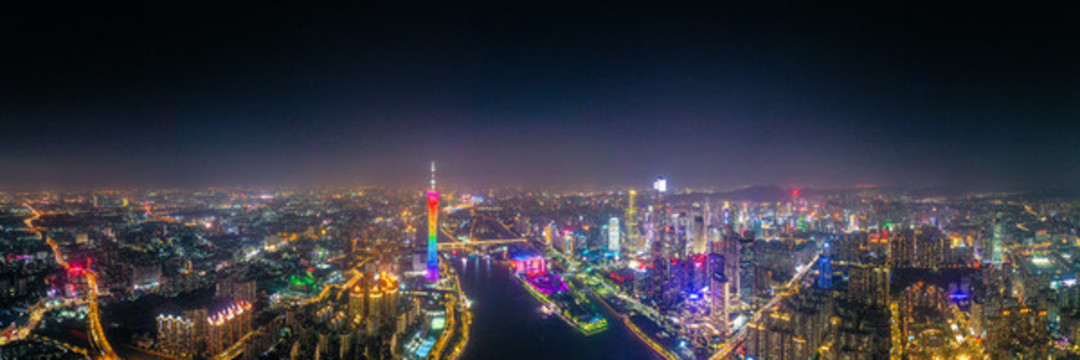 航拍珠江畔廣州塔夜景燈光秀