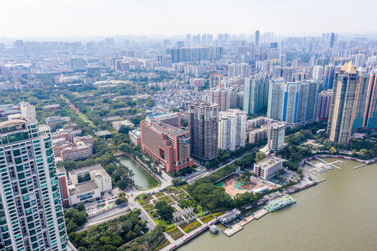 航拍中山大學(xué)校本部北門廣場(chǎng)