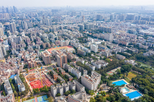 航拍中山大學(xué)校本部北門廣場(chǎng)