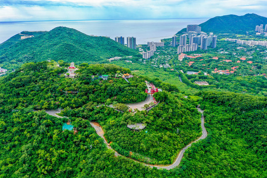 航拍海南三亞鹿回頭風(fēng)景區(qū)