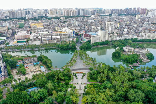航拍海南海口人民公園