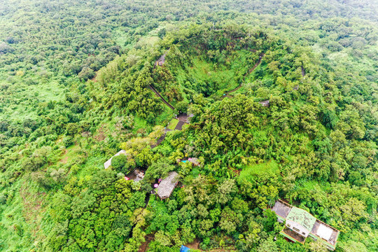 航拍海南海口火山口地質(zhì)公園