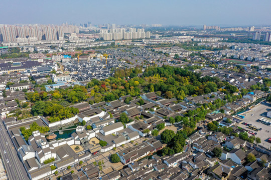 航拍江蘇蘇州博物館及忠王府