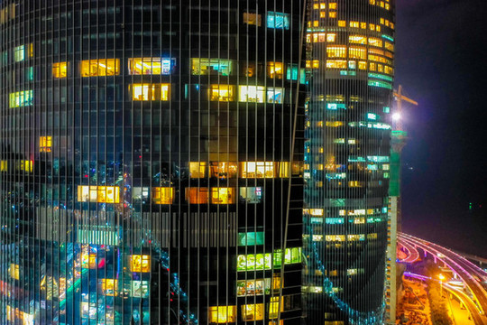 航拍廈門世茂海峽大廈雙塔夜景