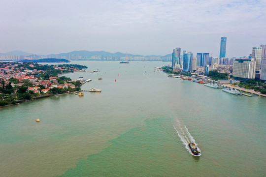 航拍福建廈門鼓浪嶼風(fēng)景名勝區(qū)