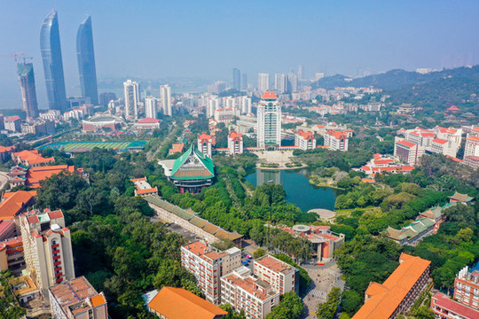 航拍廈門大學思明校區(qū)芙蓉湖