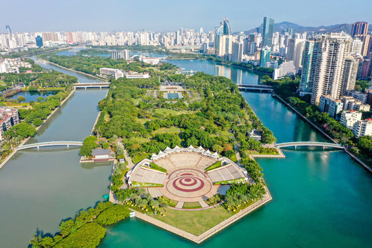 航拍福建廈門筼筜湖白鷺洲公園