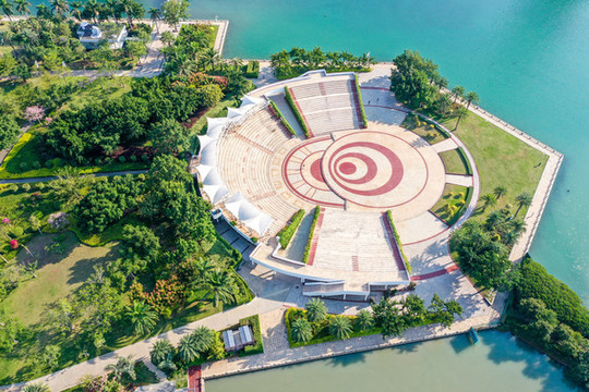 航拍福建廈門筼筜湖白鷺洲公園