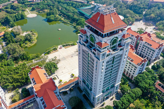 航拍廈門大學(xué)思明校區(qū)校園風(fēng)光