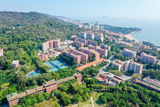 航拍廈門大學(xué)思明校區(qū)校園風(fēng)光