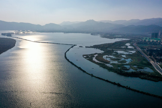 昆明滇池草海湖濱生態(tài)濕地公園