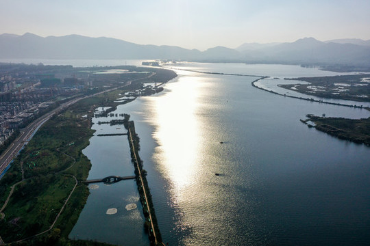 昆明滇池草海湖濱生態(tài)濕地公園
