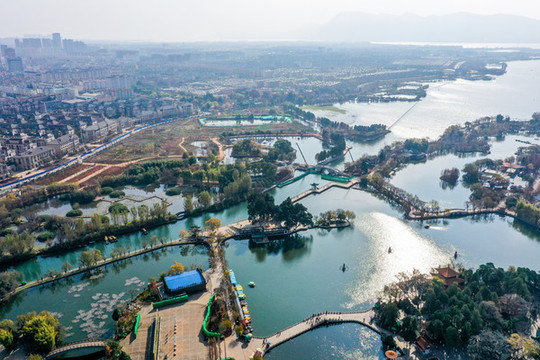 航拍云南昆明大觀公園滇池草海