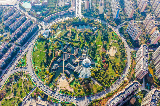 航拍云南昆明世紀(jì)城如意公園