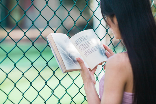 看書