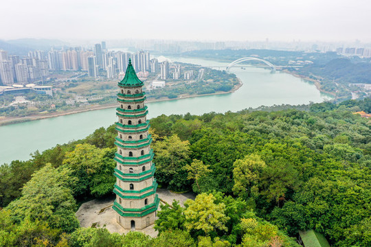 航拍廣西南寧青秀山龍象塔