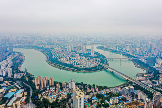 航拍廣西南寧邕江白沙半島風光