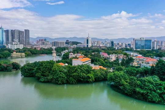 航拍福建福州左海公園風(fēng)光