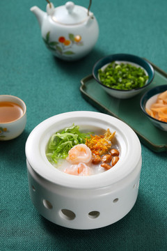 生菜魚(yú)茸粥